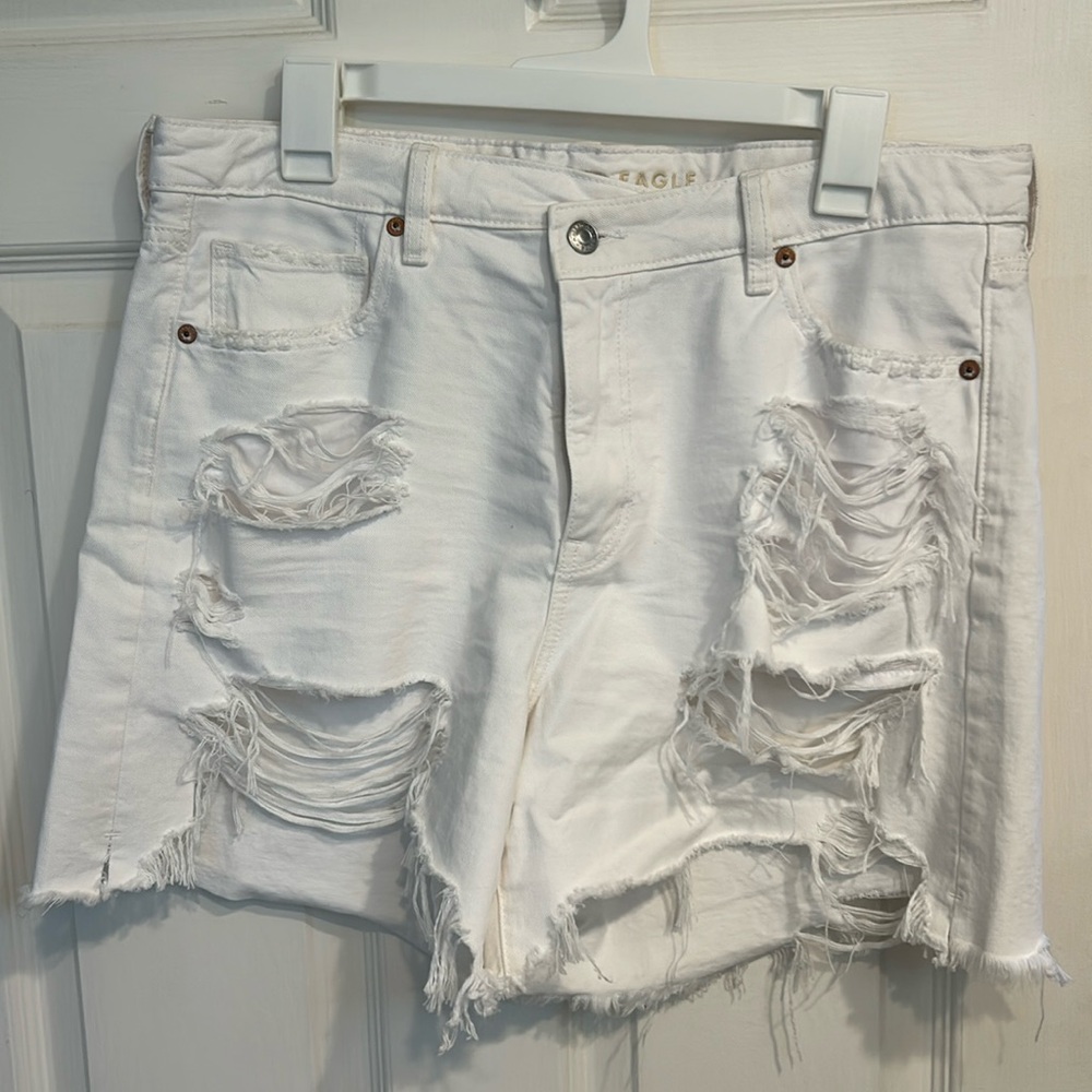 American Eagle white denim shorts